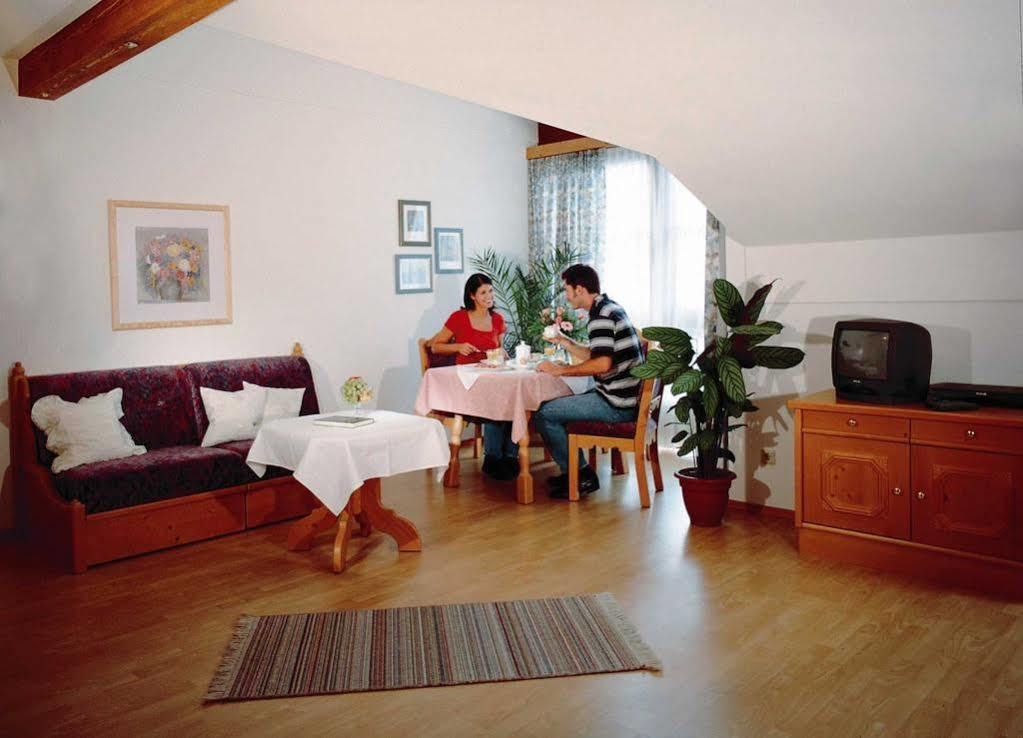 Hotel Restaurant Gradlwirt Niederndorf  Bagian luar foto