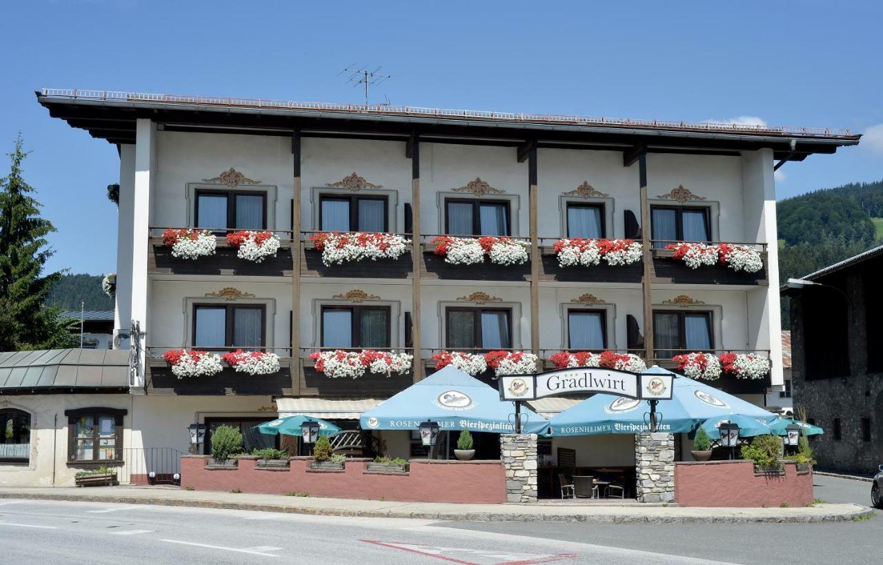 Hotel Restaurant Gradlwirt Niederndorf  Bagian luar foto